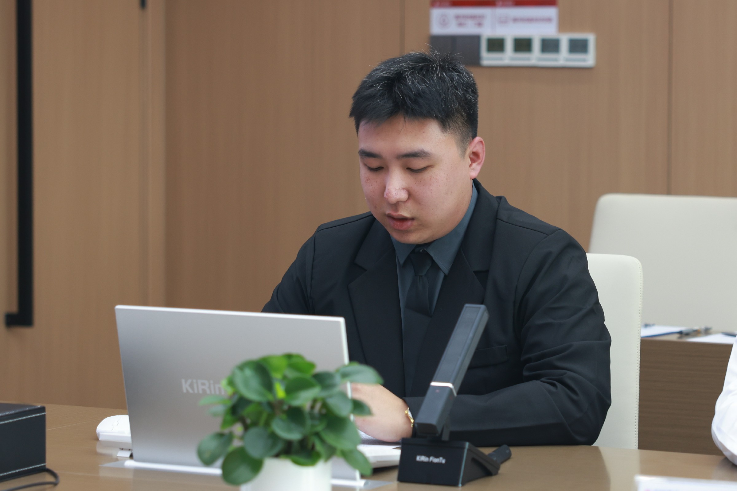 成本管控中心見習(xí)成本管理崗劉濟(jì)源.jpg