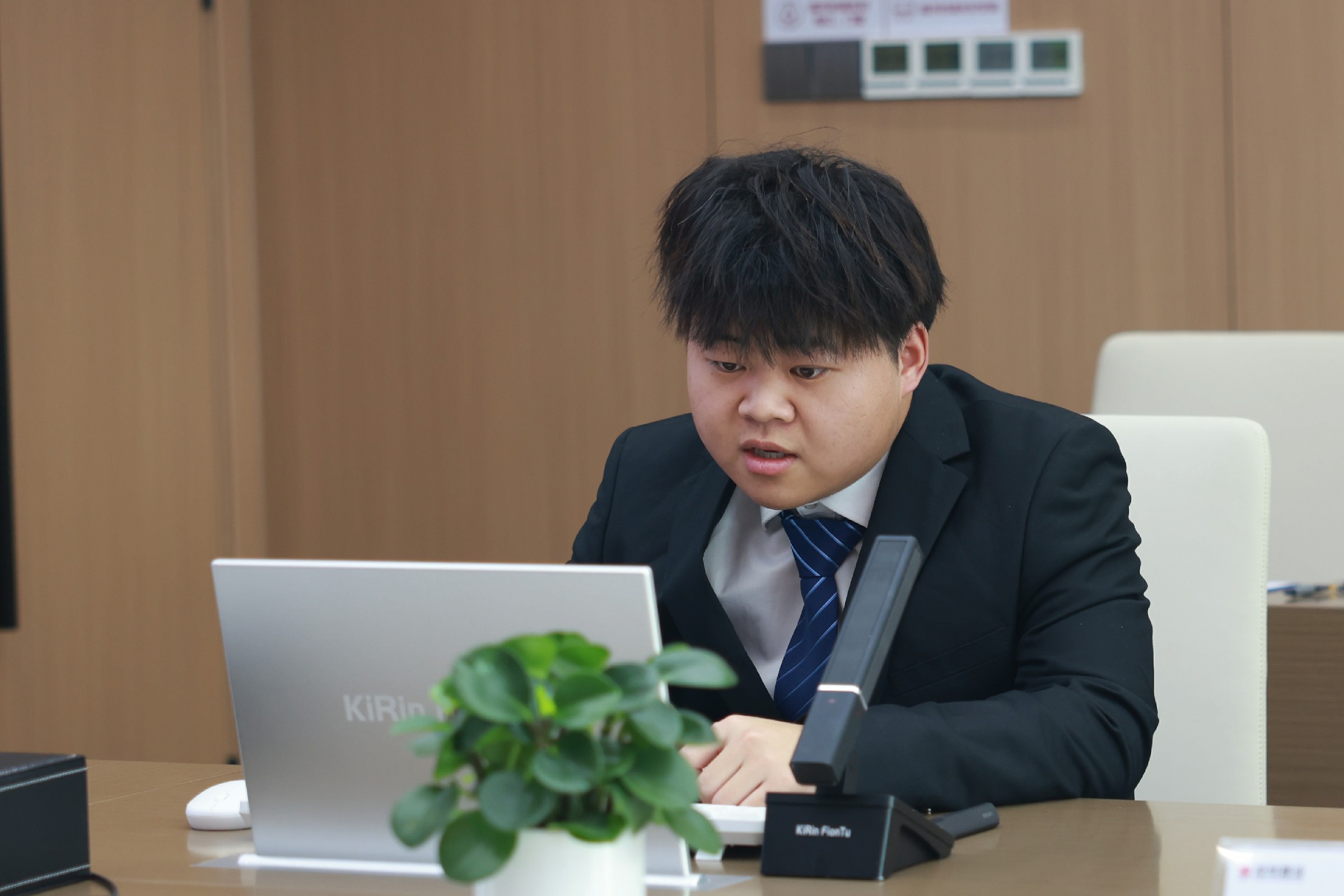 南山B塔項(xiàng)目見習(xí)施工工程師陳坤南.jpg